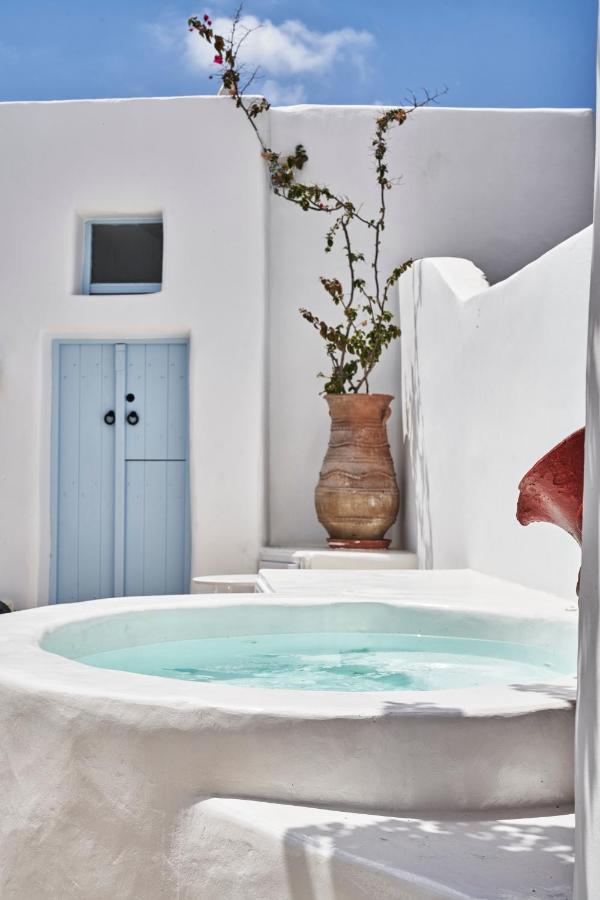 2 Bedroom Charming Villa With Outdoors Jacuzzi メガロホリ エクステリア 写真